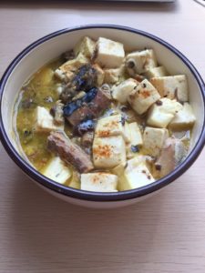 糖質制限に最適で超簡単なサバと豆腐の味噌カレー風味レシピ