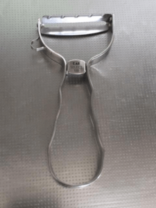 SELECT 100 T型ピーラー DH-3000(貝印)の評価,使い心地,総括は？