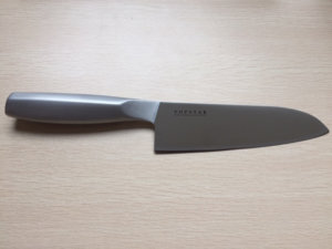 貝印の三徳包丁でオススメは？コスパで考えるとポップスターだね