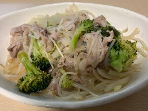 糖質制限にはルクエ？超簡単な蒸しベジタブルポークレシピ